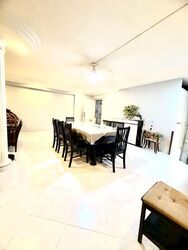 Blk 287A Jurong East Street 21 (Jurong East), HDB Executive #568355481